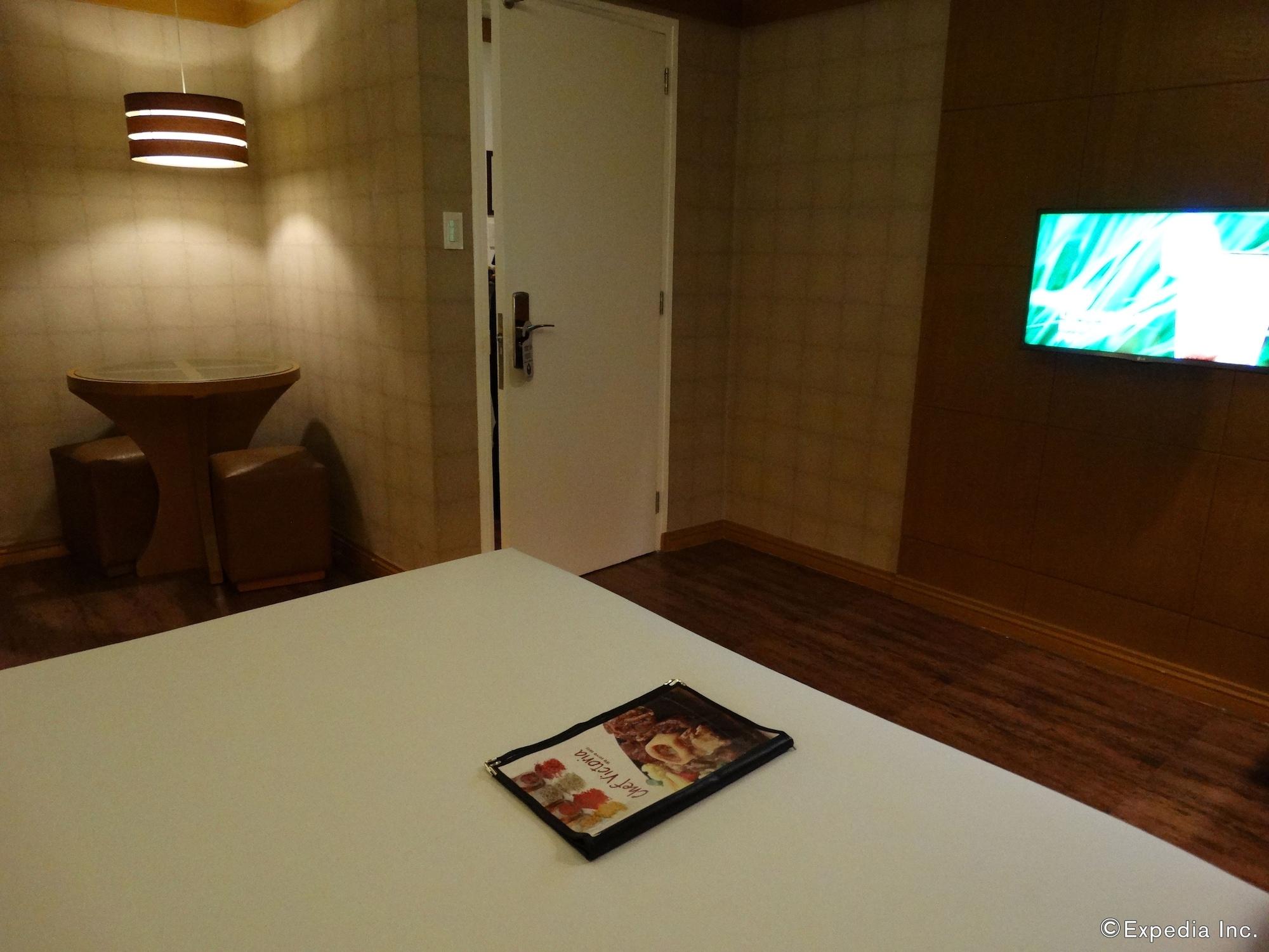 Hotel Ava Cuneta Pasay Esterno foto
