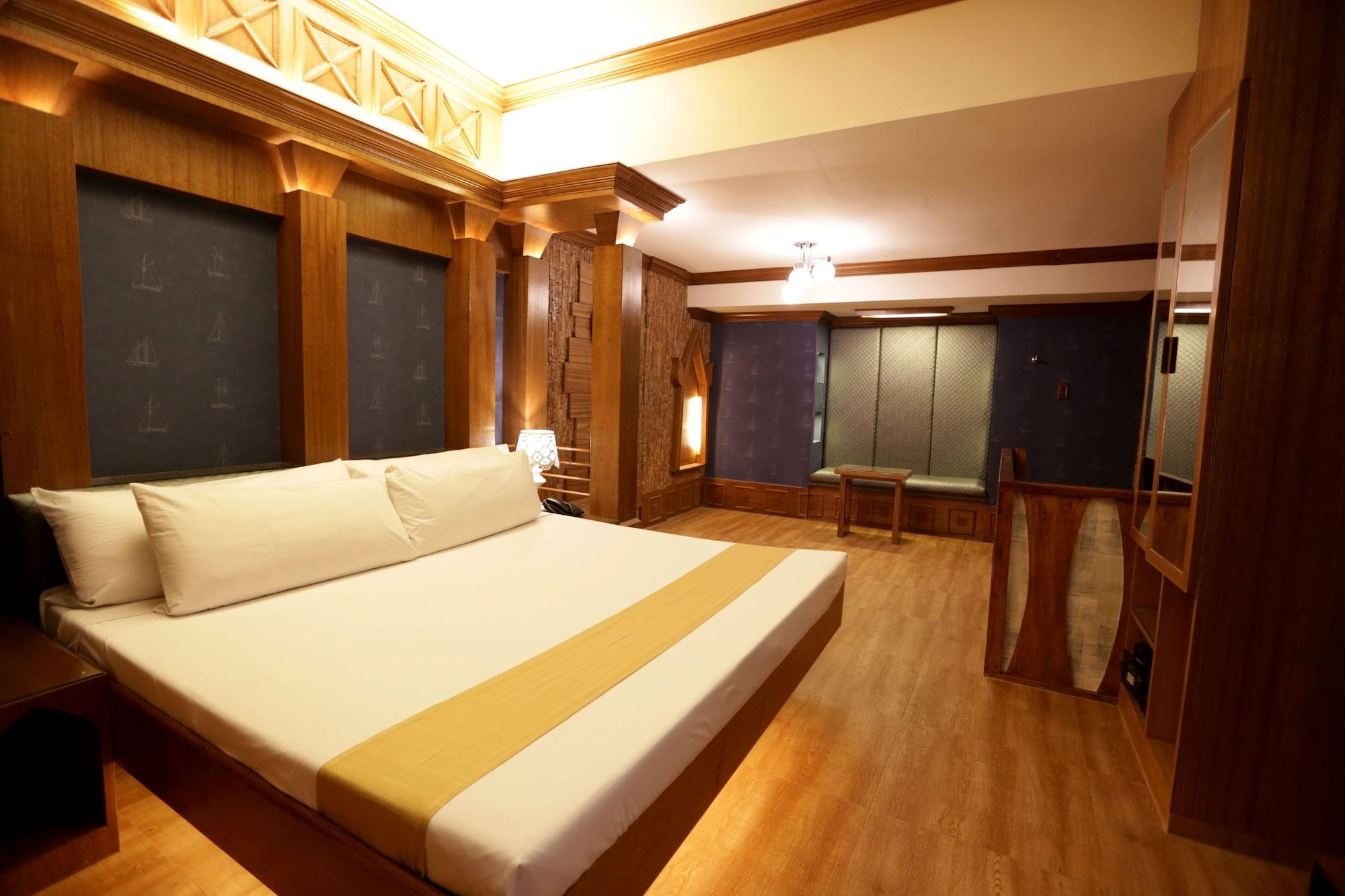 Hotel Ava Cuneta Pasay Esterno foto