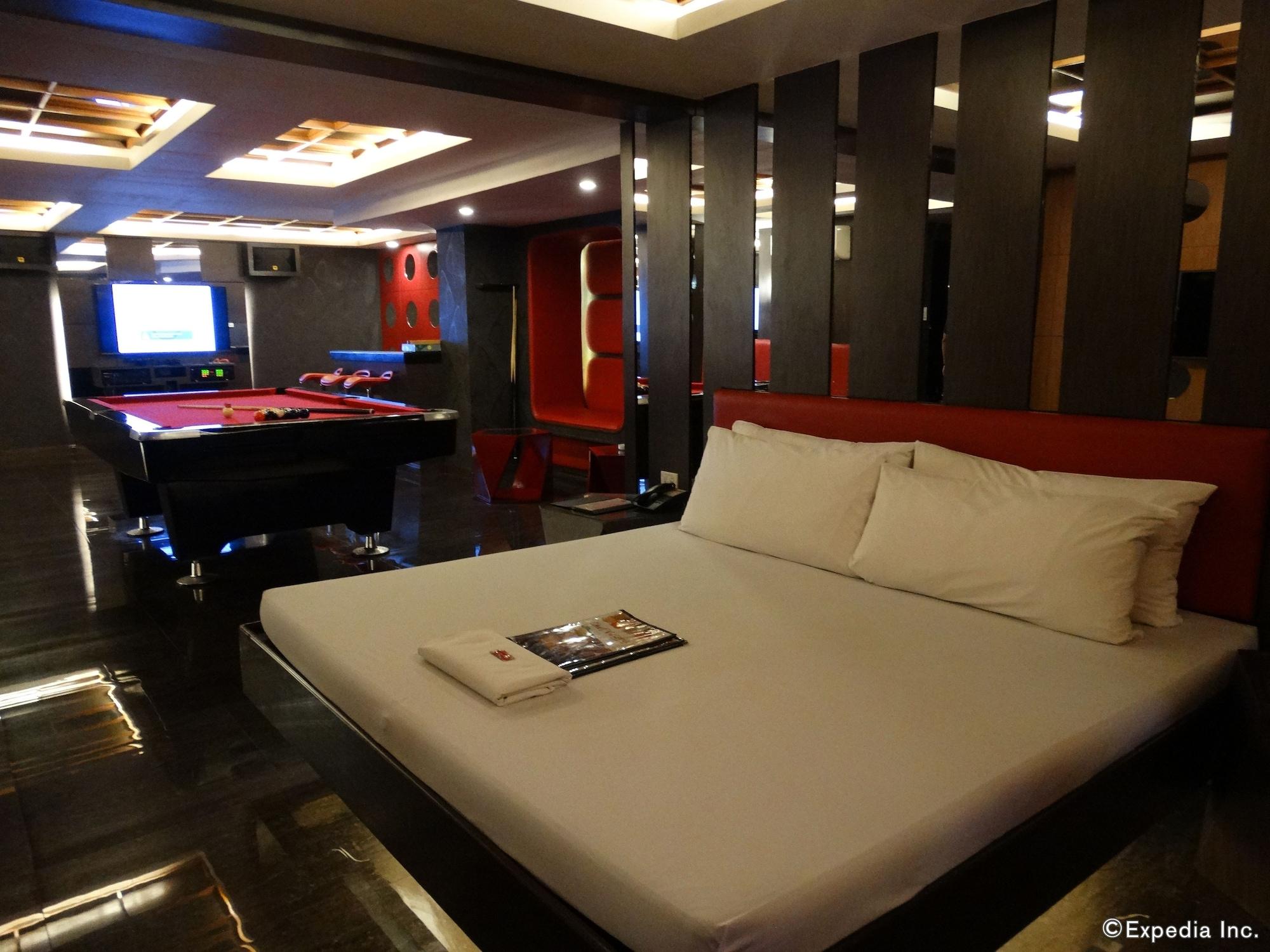 Hotel Ava Cuneta Pasay Esterno foto