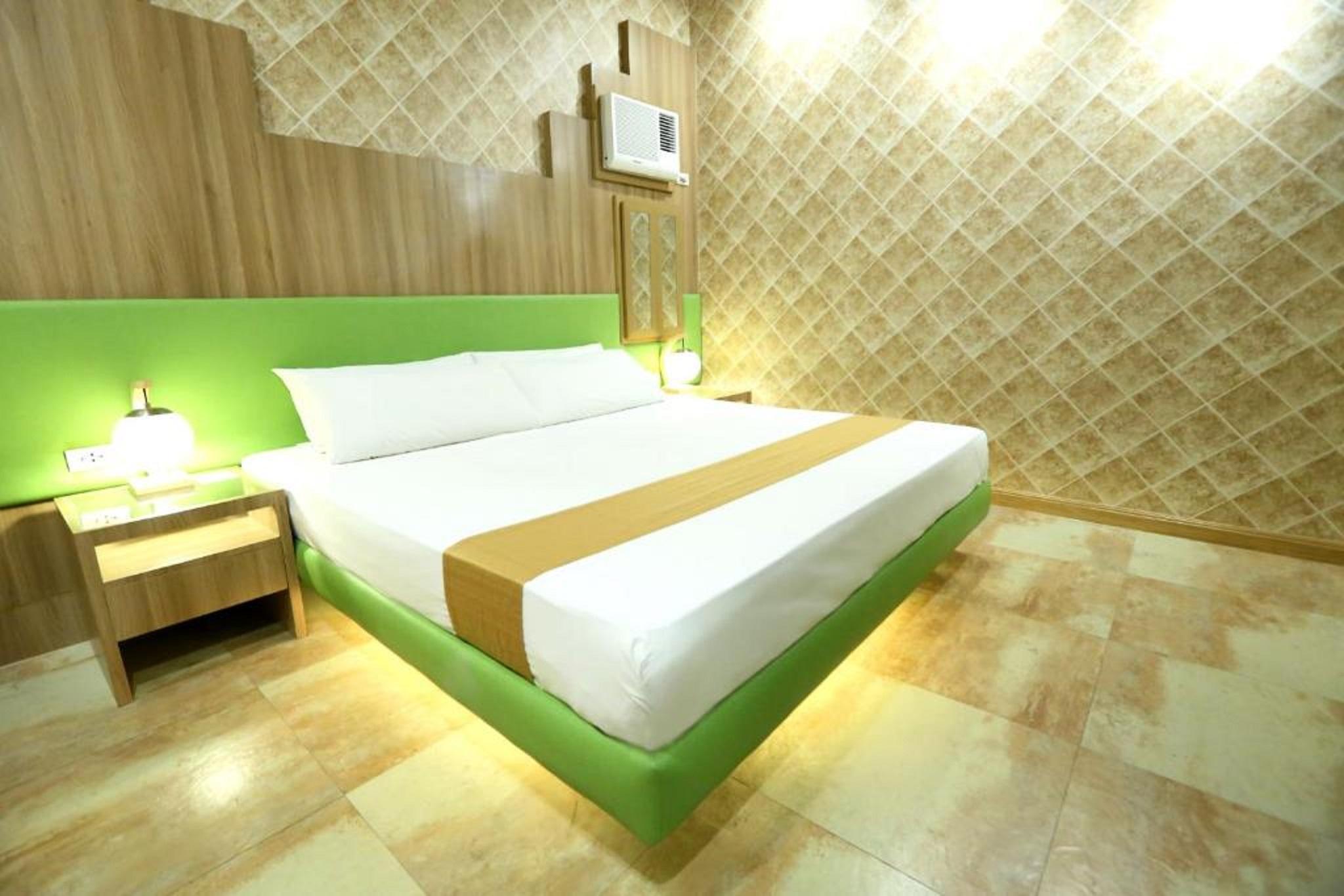 Hotel Ava Cuneta Pasay Esterno foto